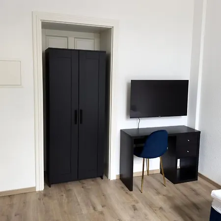 Prostays In Stolberg- 3 Schlafzimmer - 4 Betten Appartement